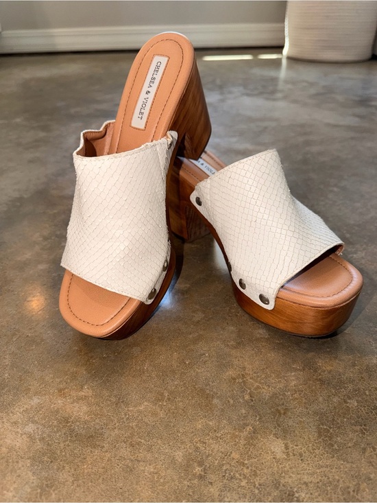 Chelsea & Violet Shoes - Chelsea & Violet White Snakeskin Wood Clog Mule Heels Studded Platform Size 9